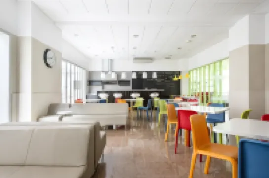 เรสซิเดนเซีย ยูนิเวอร์ซิทาเรีย เรซา บลาส เด โอเตโร