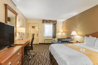 Quality Inn Charleston - Sikeston Hotels in Charleston