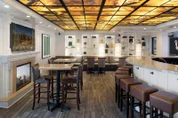 Holiday Inn BLOOMINGTON W MSP AIRPORT AREA by IHG - breakfast