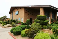 Rodeway Inn Near University-Gateway to Yosemite