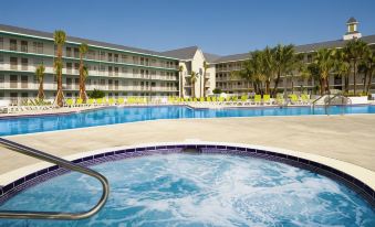 Avanti International Resort