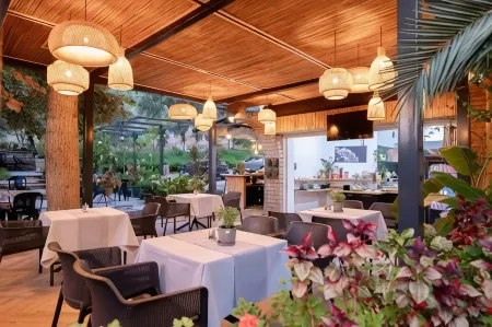 Villa Green Garden Отели рядом с достопримечательностью «Mango Beach»