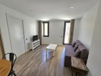 SM Apartments Station Hotels in Torrefarrera