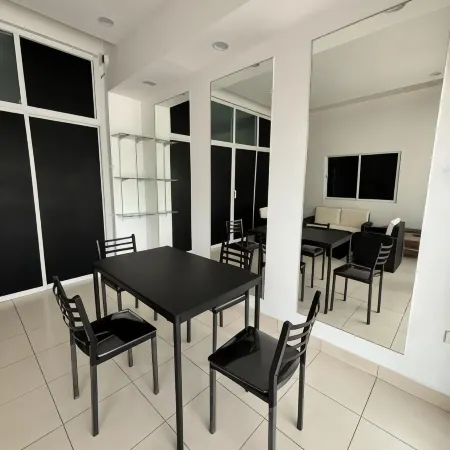 K2 Seaside Suites Отели рядом с достопримечательностью «Парк Паттайя»