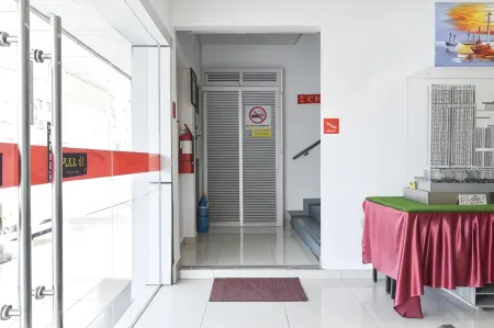 Hotel O KB Near Siti Khadijah Market Formerly KB 7 Days Отели в г. Panji