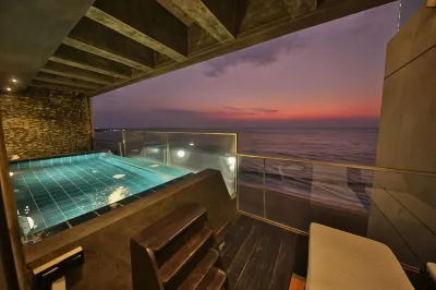 Pledge Scape Hotel a 
