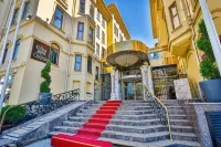 Crowne Plaza Istanbul - Old City Hotel in zona Csr Elektronik