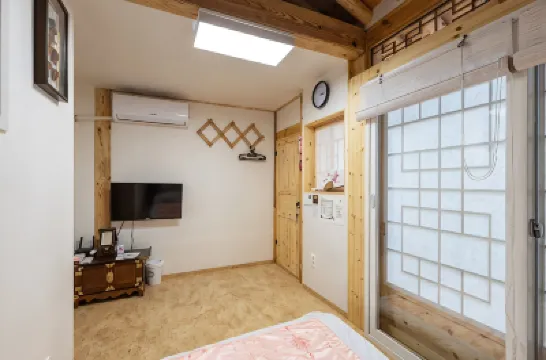 Bukchon Daon Hanok Guesthouse Hotels in Bukchon Hanok Village