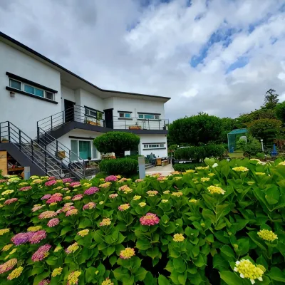 Jeju GB House Pension โรงแรมใกล้สวนสนุกอีโค่แลนด์ธีมพาร์ค