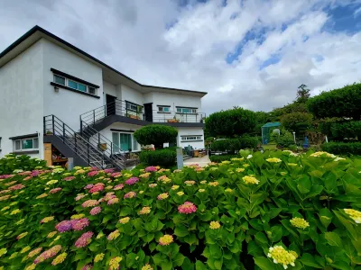Jeju GB House Pension Отели в г. Hamdeok Beach