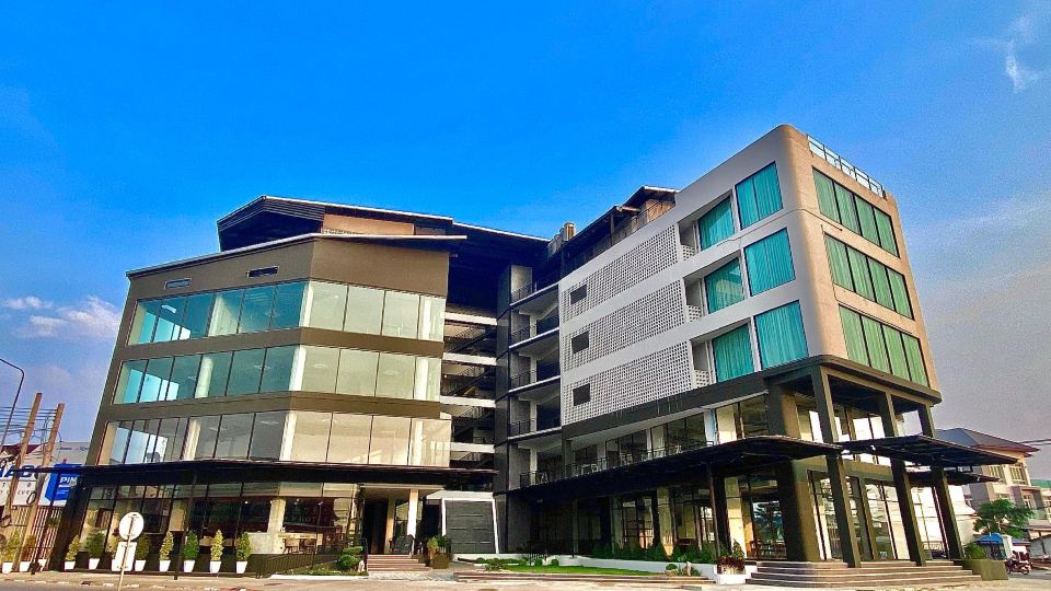 BB HOTEL