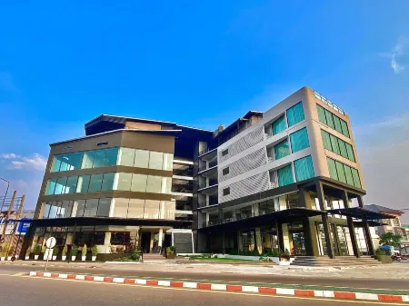 BB HOTEL Отели рядом с Аэропорт Саваннахет