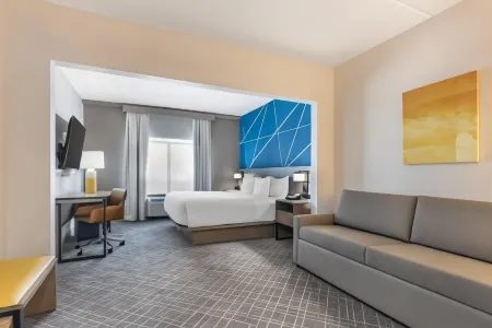 Comfort Inn & Suites Frisco East - McKinney