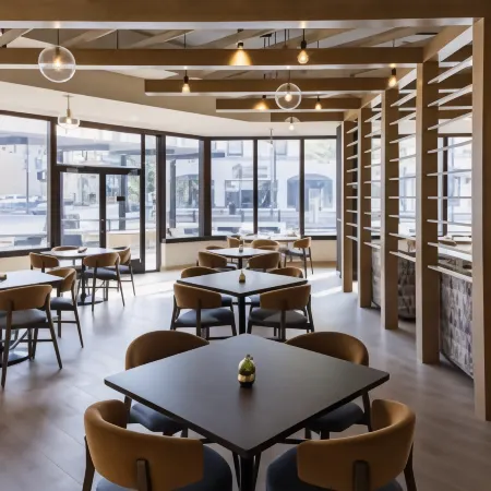 Richmond Marriott Отели рядом с достопримечательностью «Университет Вирджиния Коммонуэлт»