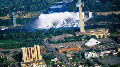 Surroundings DoubleTree Fallsview Resort & Spa by Hilton Niagara Falls Photo