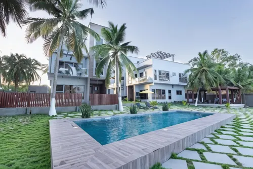 Serenity Residences & Spa - Kokrobite Beach Hotels in Awutu