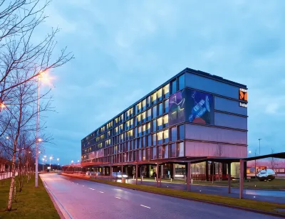Citizenm Schiphol Airport Hotels near Hoofddorp Railway Station