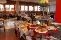 Golden Beach Resort & Spa - breakfast