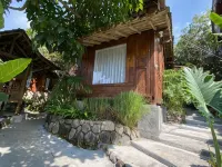 Taman Dolan Home & Resort Hotels in Bumiaji