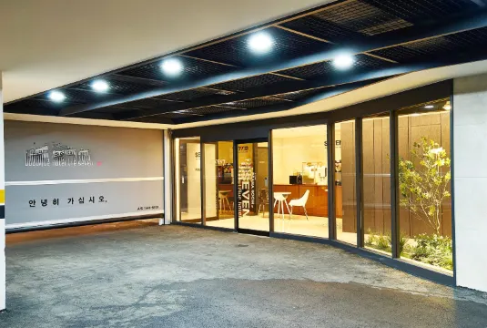 Jinju Hotel Seven
