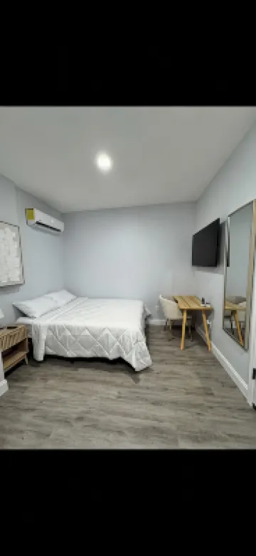 Cozy studio in charming Riverview