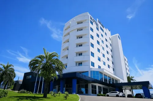 Favorita Golden Hotel e Eventos - parking