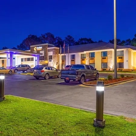 Comfort Suites