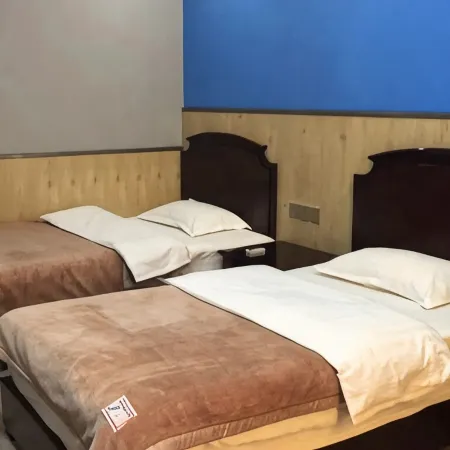 Shidian Hongyuan Hotel