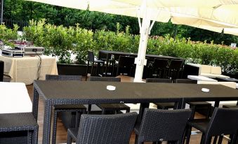 AS Hotel Limbiate Fiera - Housity