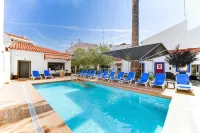 Luxury Palm Suites - homestay