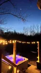 Cozy Cabin Escape w/Hot Tub, King Bed & Fire Pit - Homestays