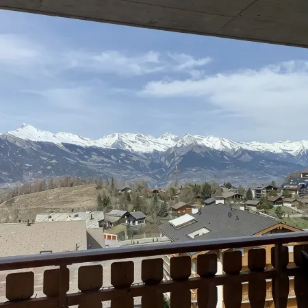 3 Bedroom Apartment Nendaz, Switzerland. 5 mins walk to tracouet gondala.