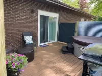 HOT TUB & New Stylish Saratoga County Efficiency