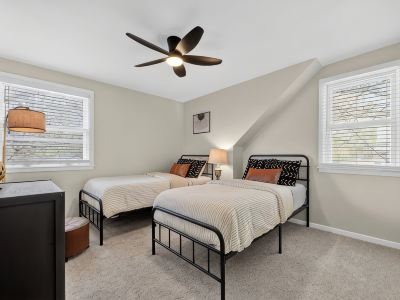 Central Haven - Luxury Stay Near MSU