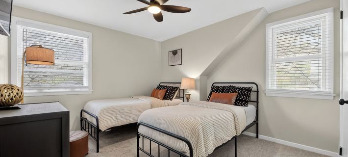 Central Haven - Luxury Stay Near MSU Hotels in Mankato