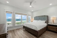 Beachfront Townhome / Private Pool / Family Friendly / Mexico Beach / Sleeps 14