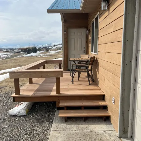 All new inside, 3-bedroom house, WiFi, AC beautiful Paradise Valley Yellowstone Hotels in Emigrant