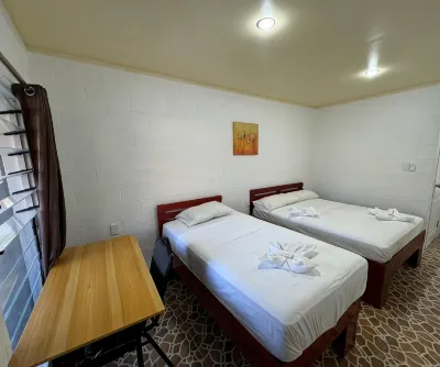 Transit Motel Hotel di 