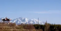 Mehood Lestie Hotel (Golmud Salt Lake Square Branch) - Mountain view