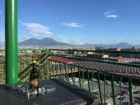 Top Floor Rentrooms Napoli - pemandangan pegunungan