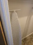 Ella's Place is a charming 3-bedroom house with AC, WiFi in East Columbus - 2성급