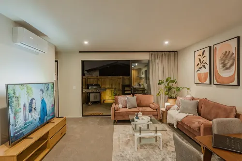Family-Friendly 3BR | Games Room & Patio - Villas