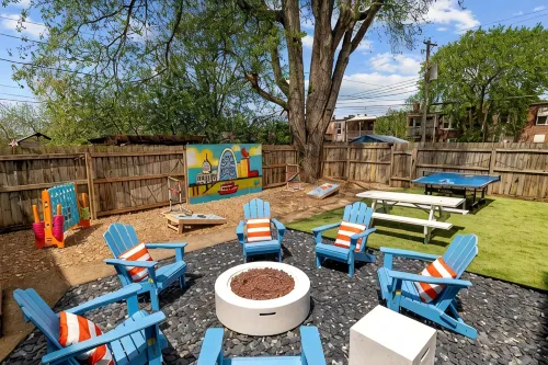 Family Getaway with Backyard + Games: Near Downtown St. Louis - Bungalows