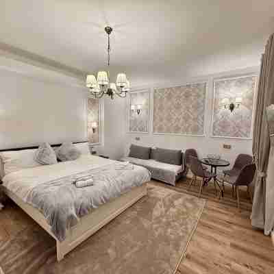 Studio Balcescu 49 - Central Brasov Rooms