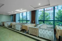 Celebrity Hotel