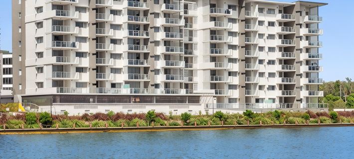 North Shore Oceanside Kawana Hotels in Caloundra