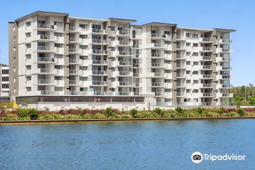 North Shore Oceanside Kawana - parking
