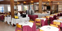 Hotel Leoncia - parkir