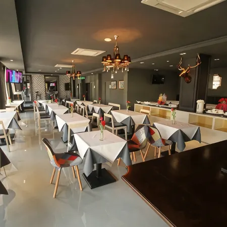 Taris Art Hotel Phrae Отели в г. Пхрэ