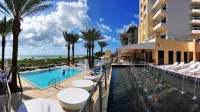 Marriott Stanton South Beach - Infinity Pools